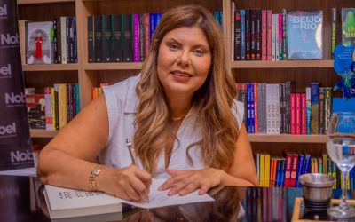 Executiva que atua nos Estados Unidos escolhe Natal para lançar livro que começou a escrever durante a pandemia